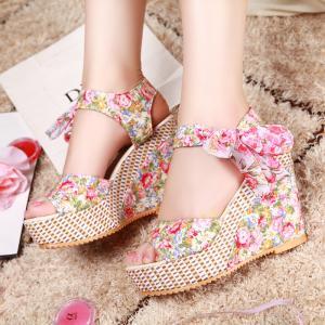 Open-toe Floral Platform Wedges With Bowknot..