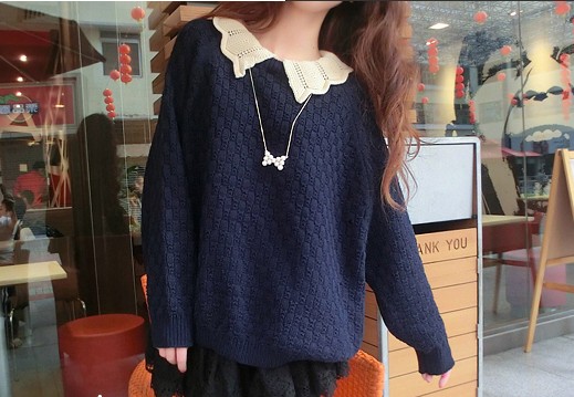 Wavy Collared Pullover Sweater